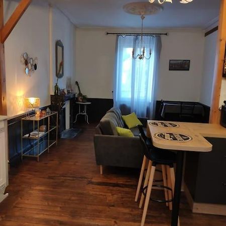 Logement Entier 50 M² Proche Centre Ville Morlaix Luaran gambar