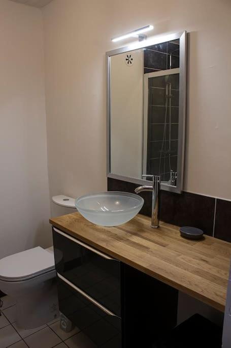 Logement Entier 50 M² Proche Centre Ville Morlaix Luaran gambar