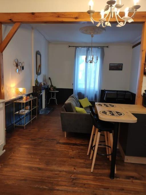 Logement Entier 50 M² Proche Centre Ville Morlaix Luaran gambar